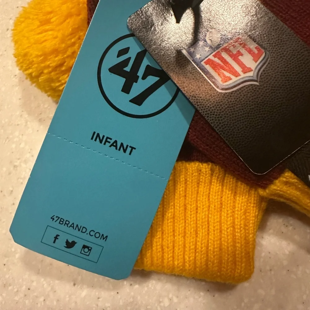 NWT Infant NFL ‘47 Washington Commanders Burgundy & Gold Beanie & Mittens Set